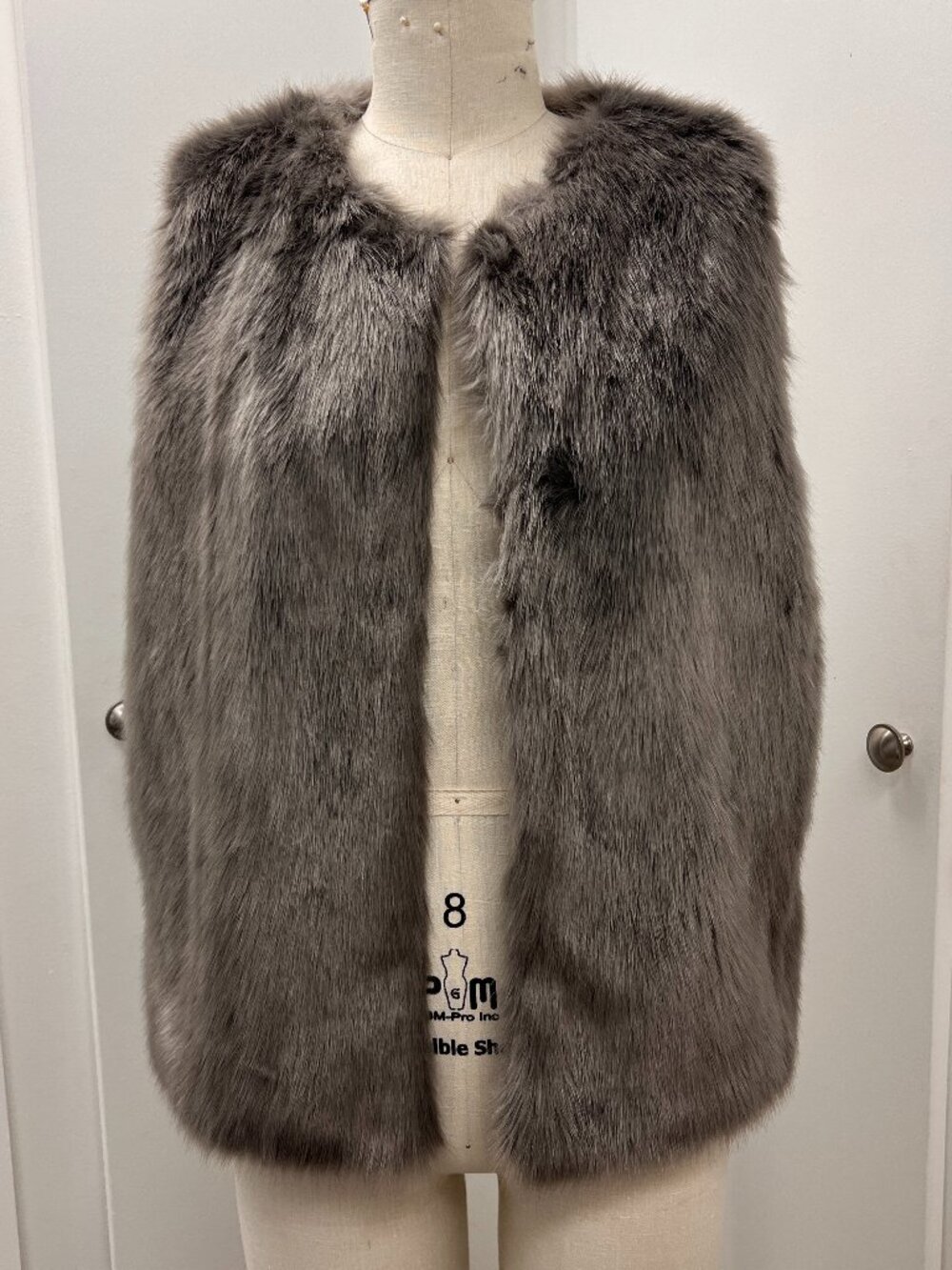 NWT Forever 21 Gray Faux Fur Vest